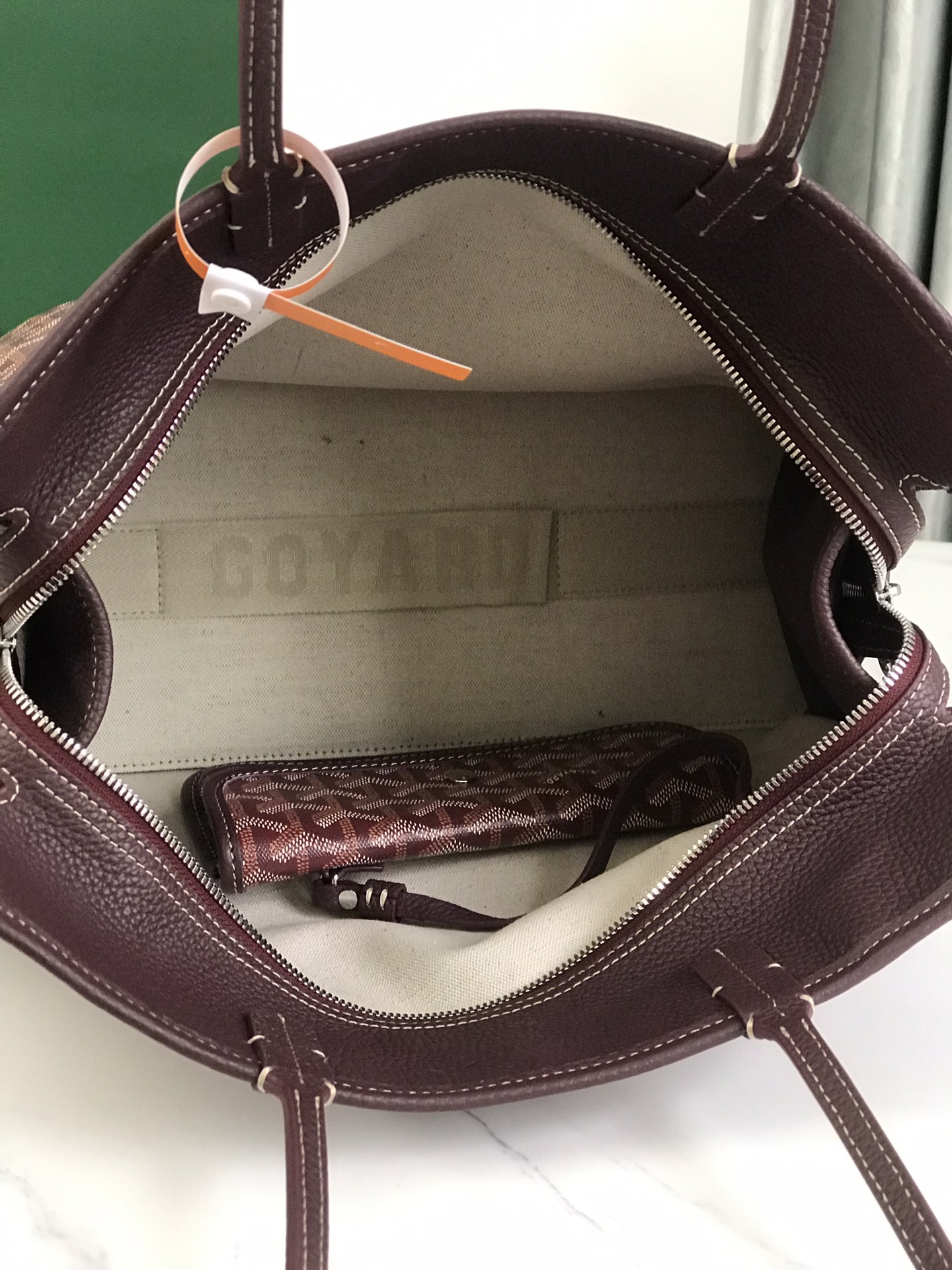 Hardy PM Handle Bag In Burgundy